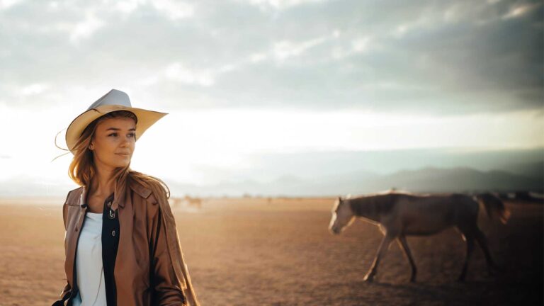 Western Inspired Fall Pieces: Must-Have Looks for 2024
